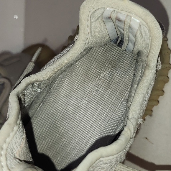 Yeezy Boost 350 V2 Sesame Gray Size US 5.5 - F997710 - Picture 8 of 9